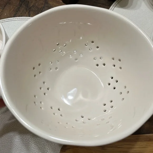 Rae Dunn Fresh Cream Colander - Picture 2 of 3
